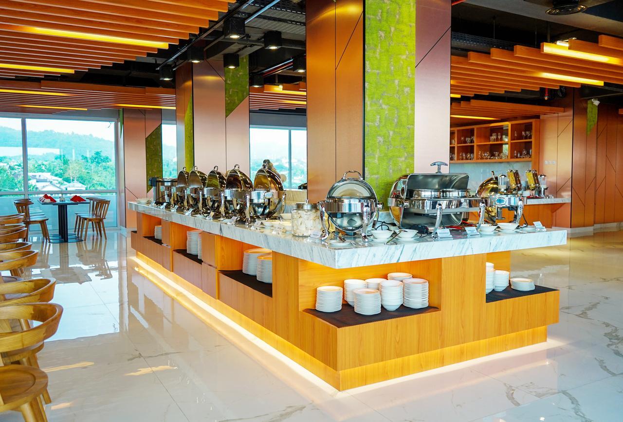 Hotel Santika Premiere Ambon Buitenkant foto