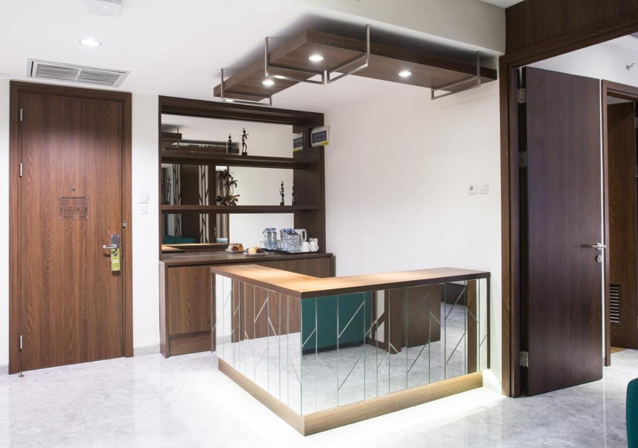 Hotel Santika Premiere Ambon Buitenkant foto